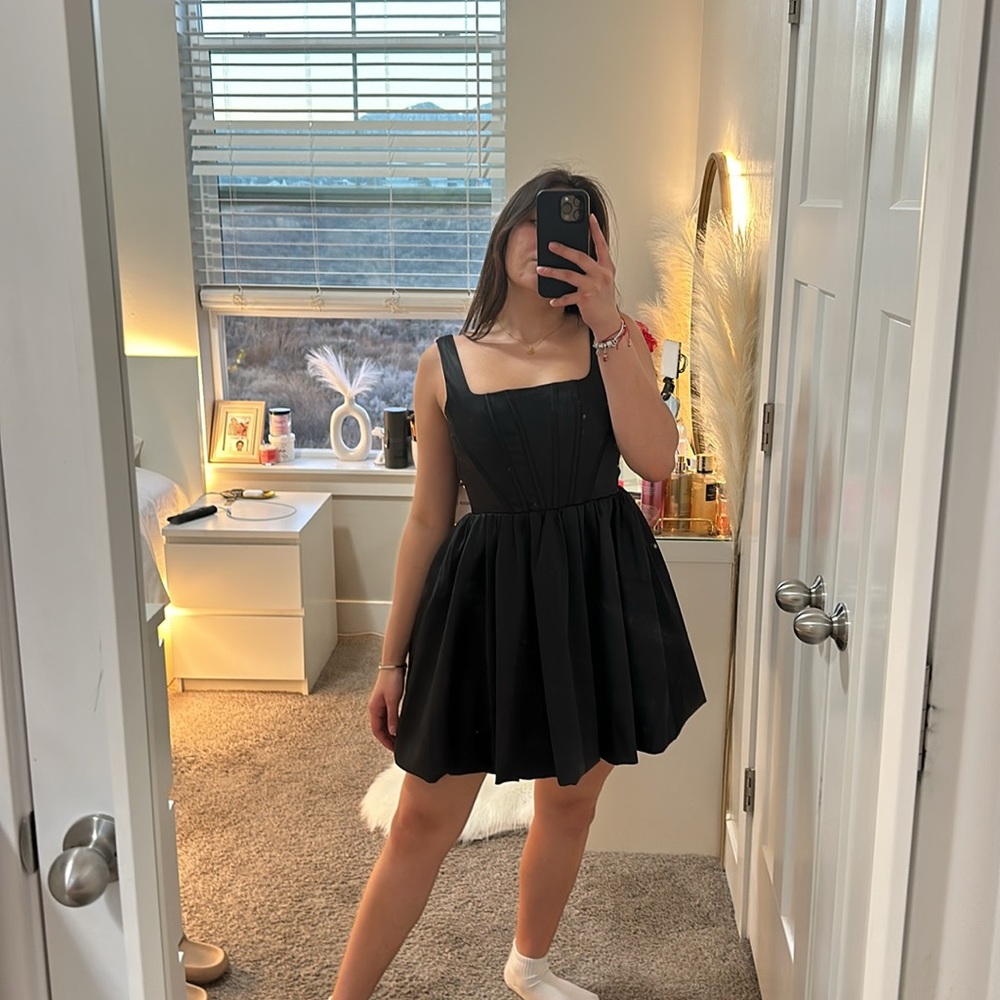 Black short dress forever 21